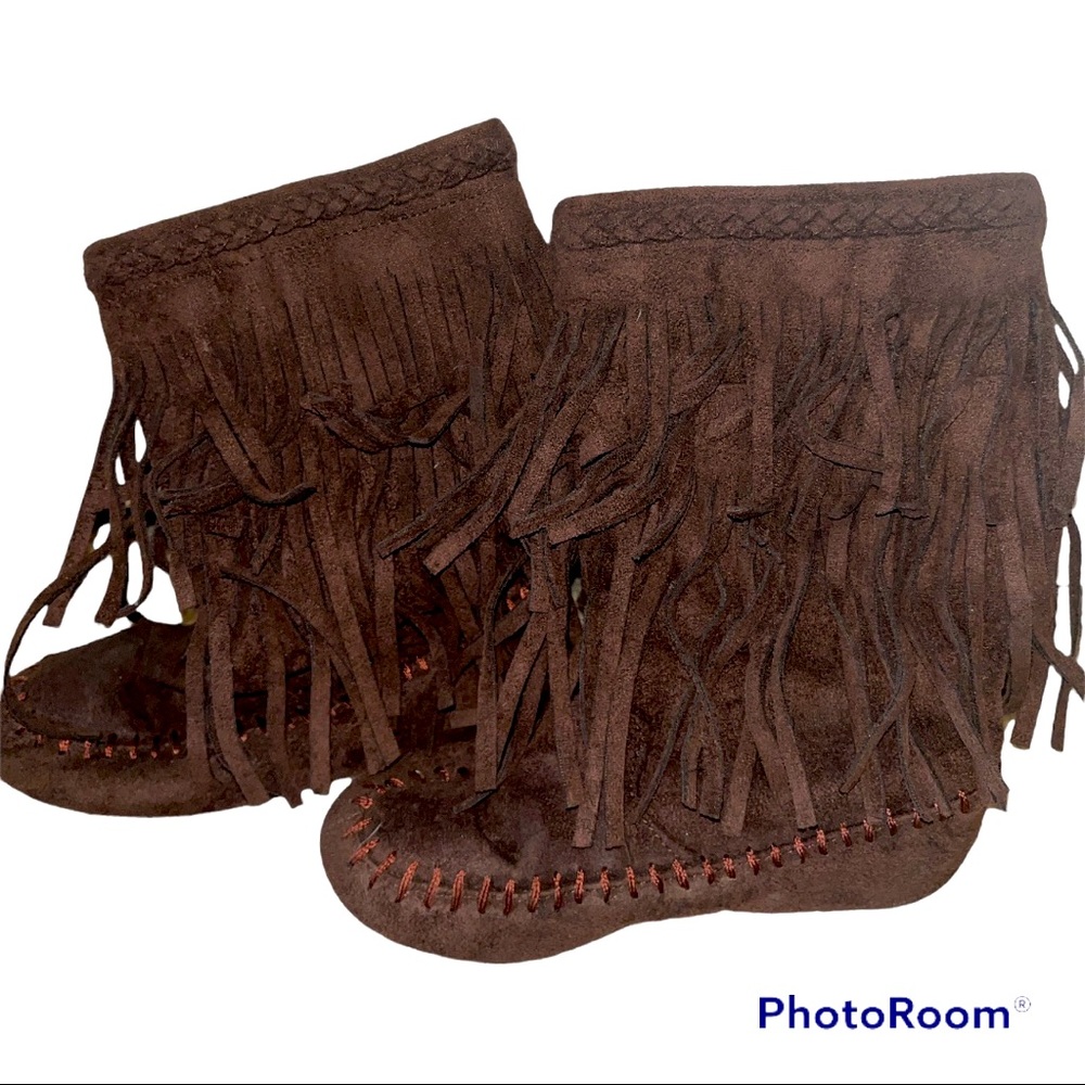 Rampage Girls brown fringe moccasin boots
